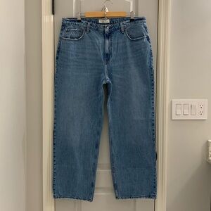 Abercrombie Jeans High Rise Loose Size 16/33  Like New Regular Length